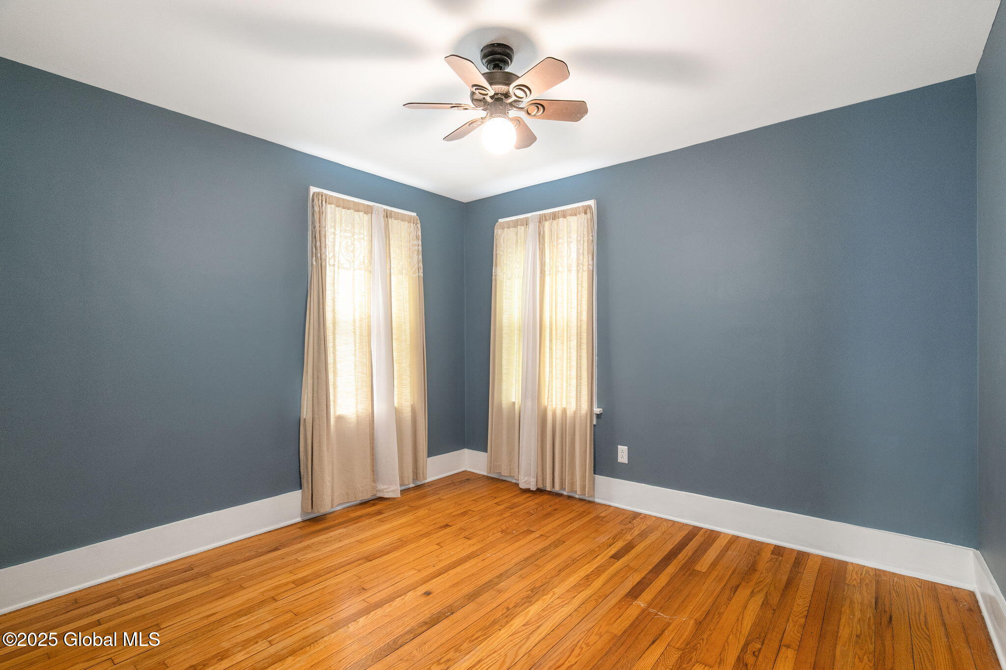 18 Fenwick Avenue, Schenectady, New York image 13