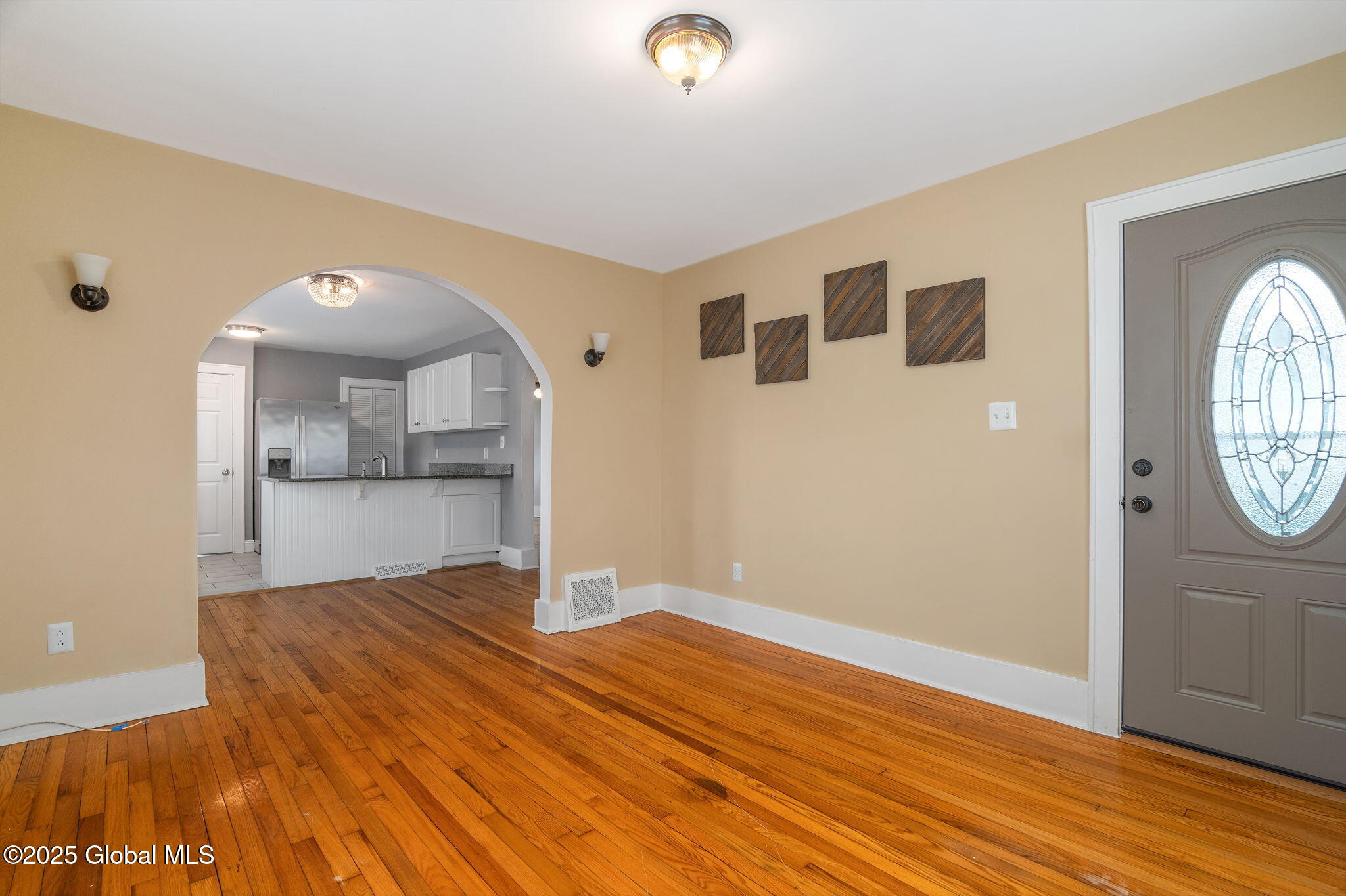 18 Fenwick Avenue, Schenectady, New York image 5