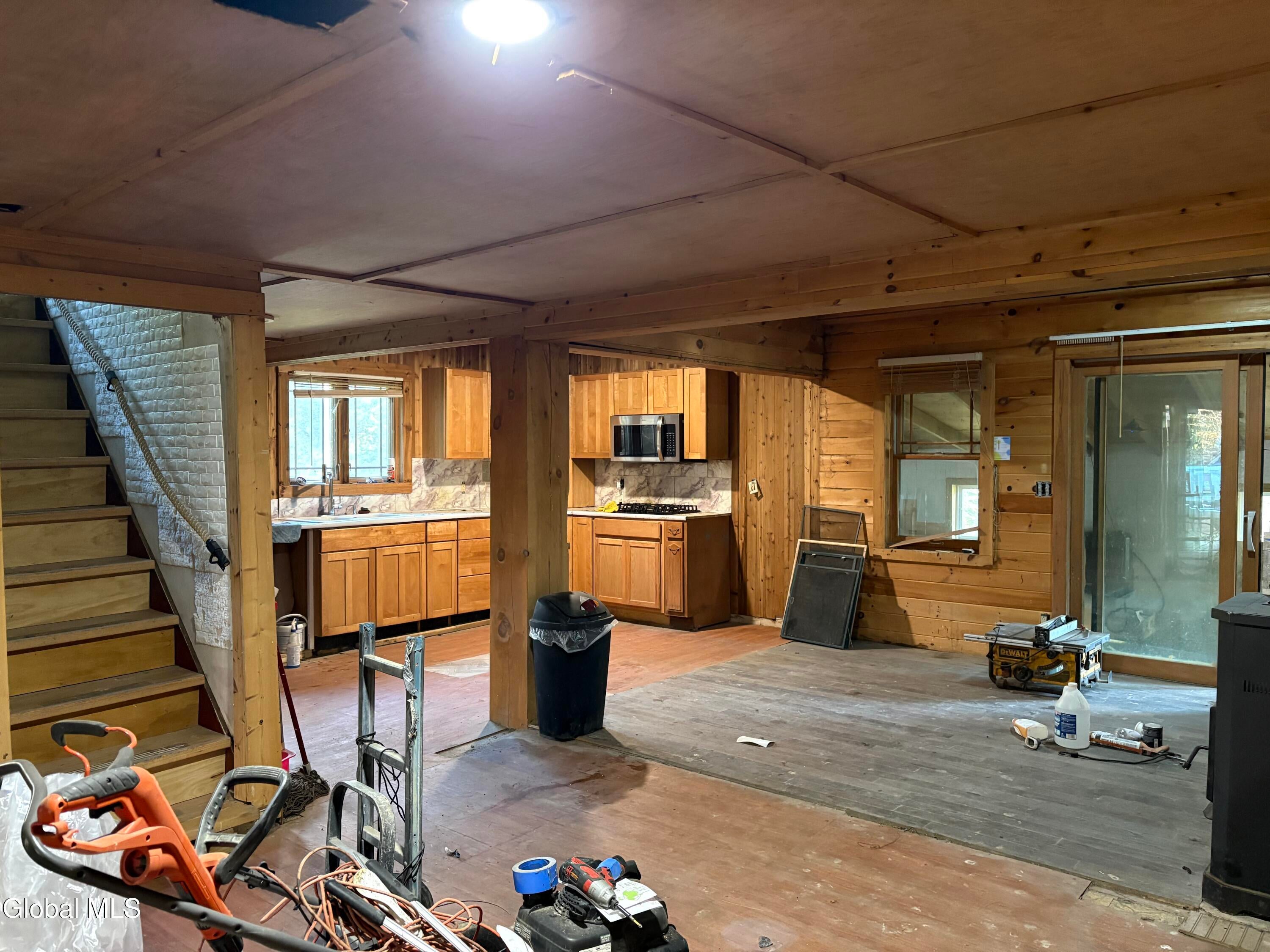 260 Barlow Road