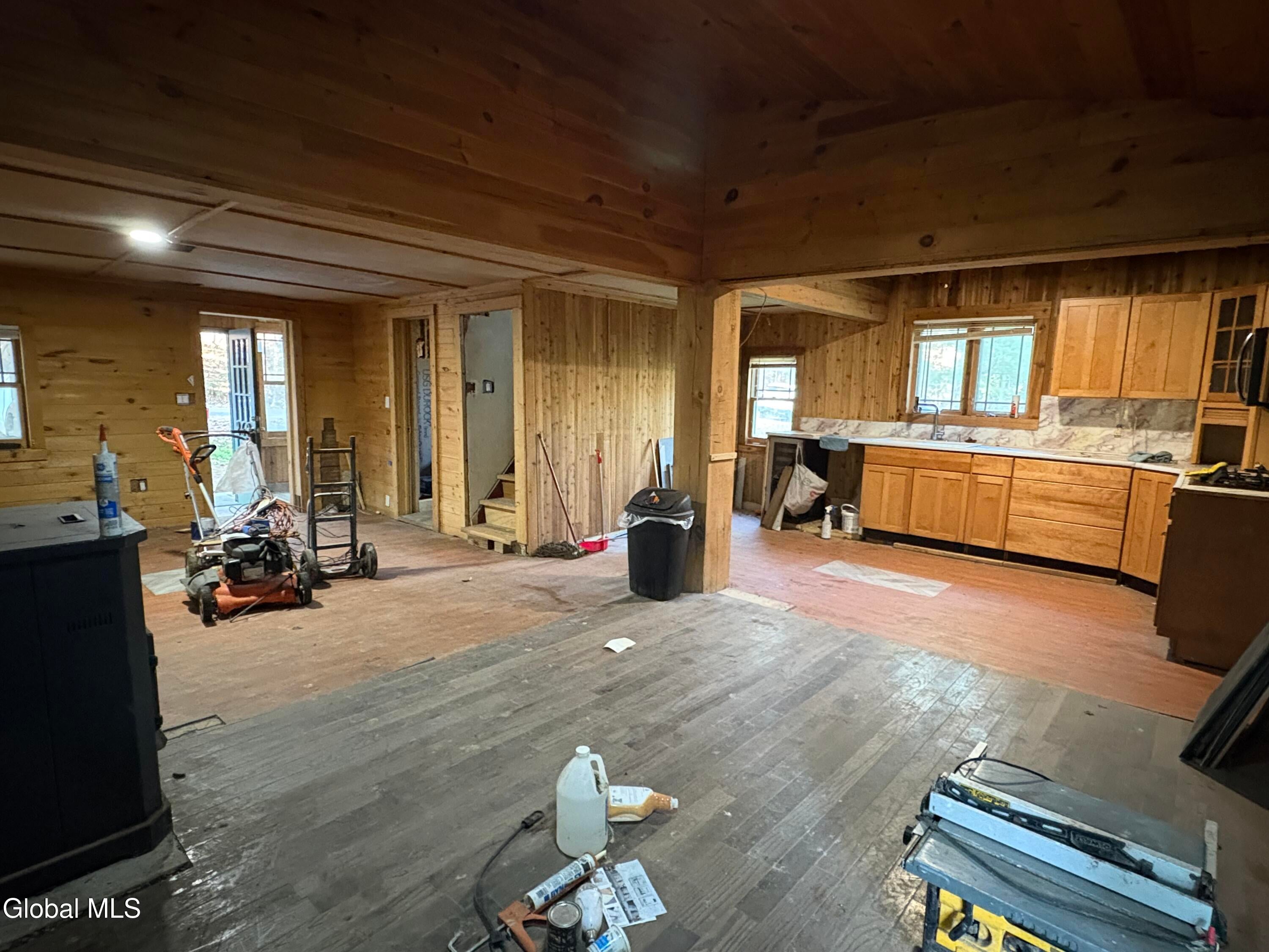 260 Barlow Road