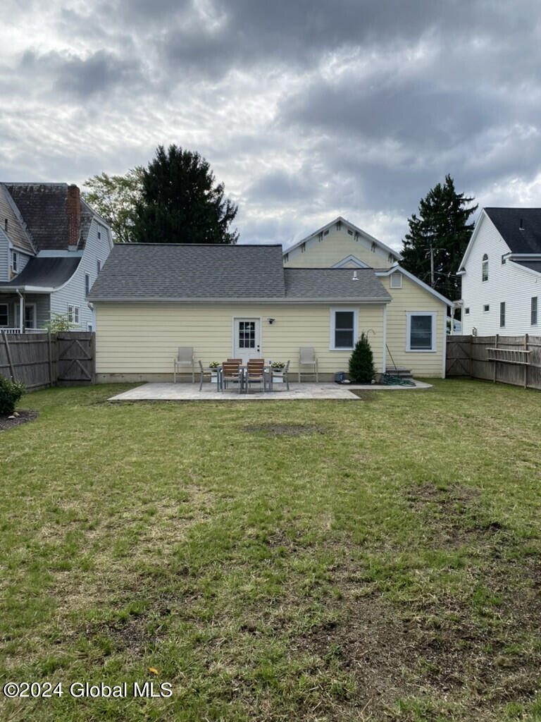 159 W Circular Street, Saratoga Springs, New York image 18