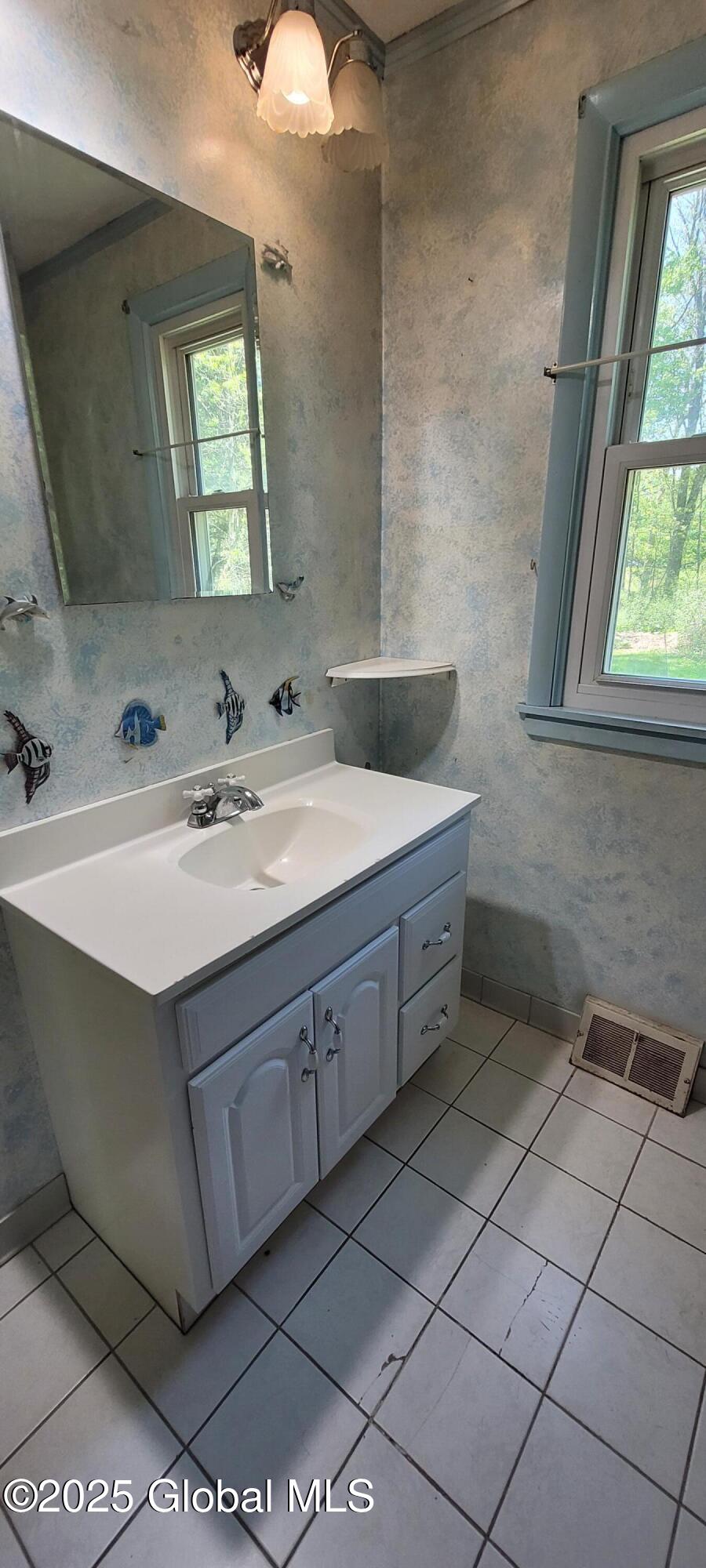 995 River Road, Selkirk, New York image 13