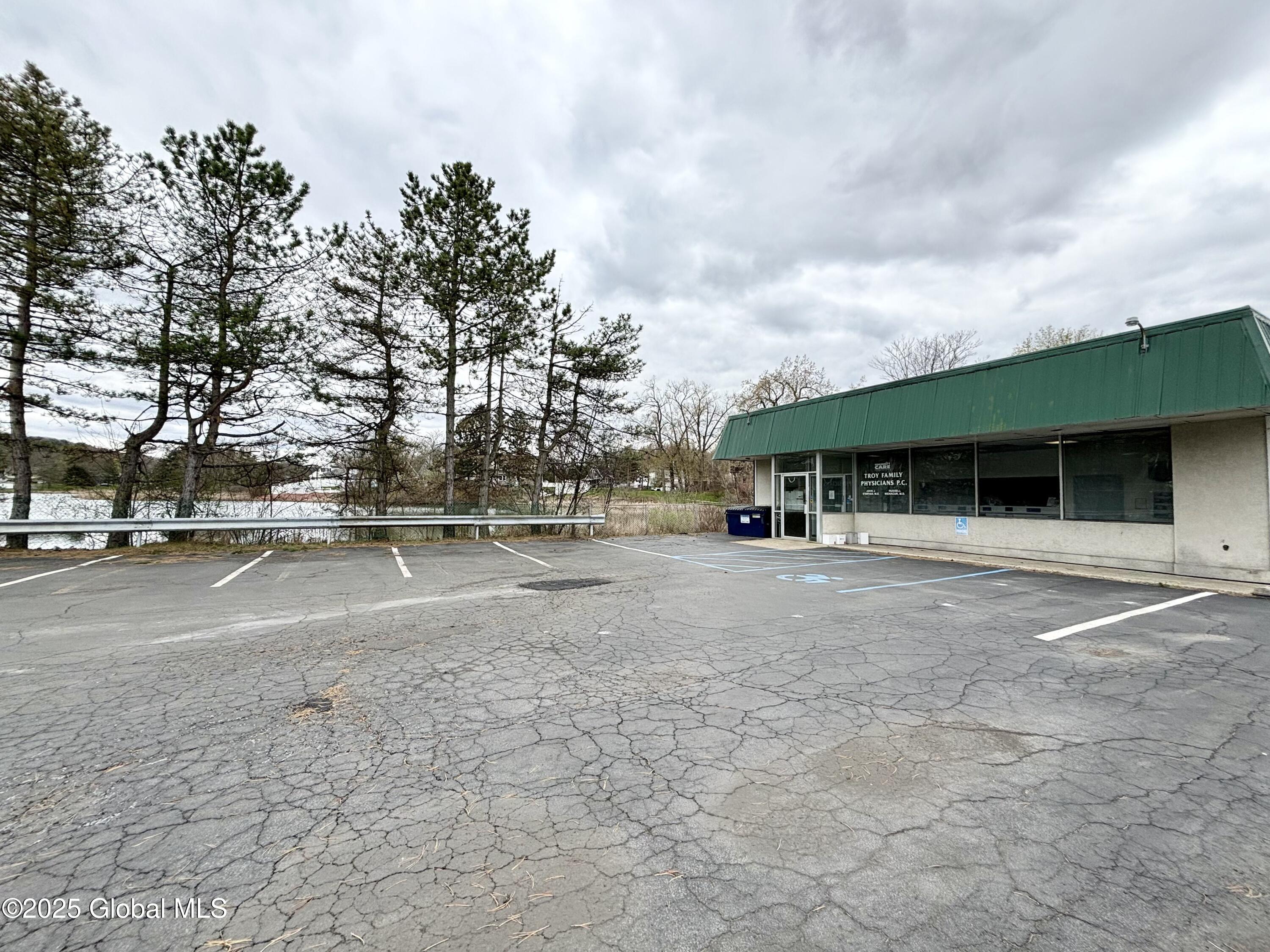 Troy, New York 12182, United States, ,Commercial,Pending,76791