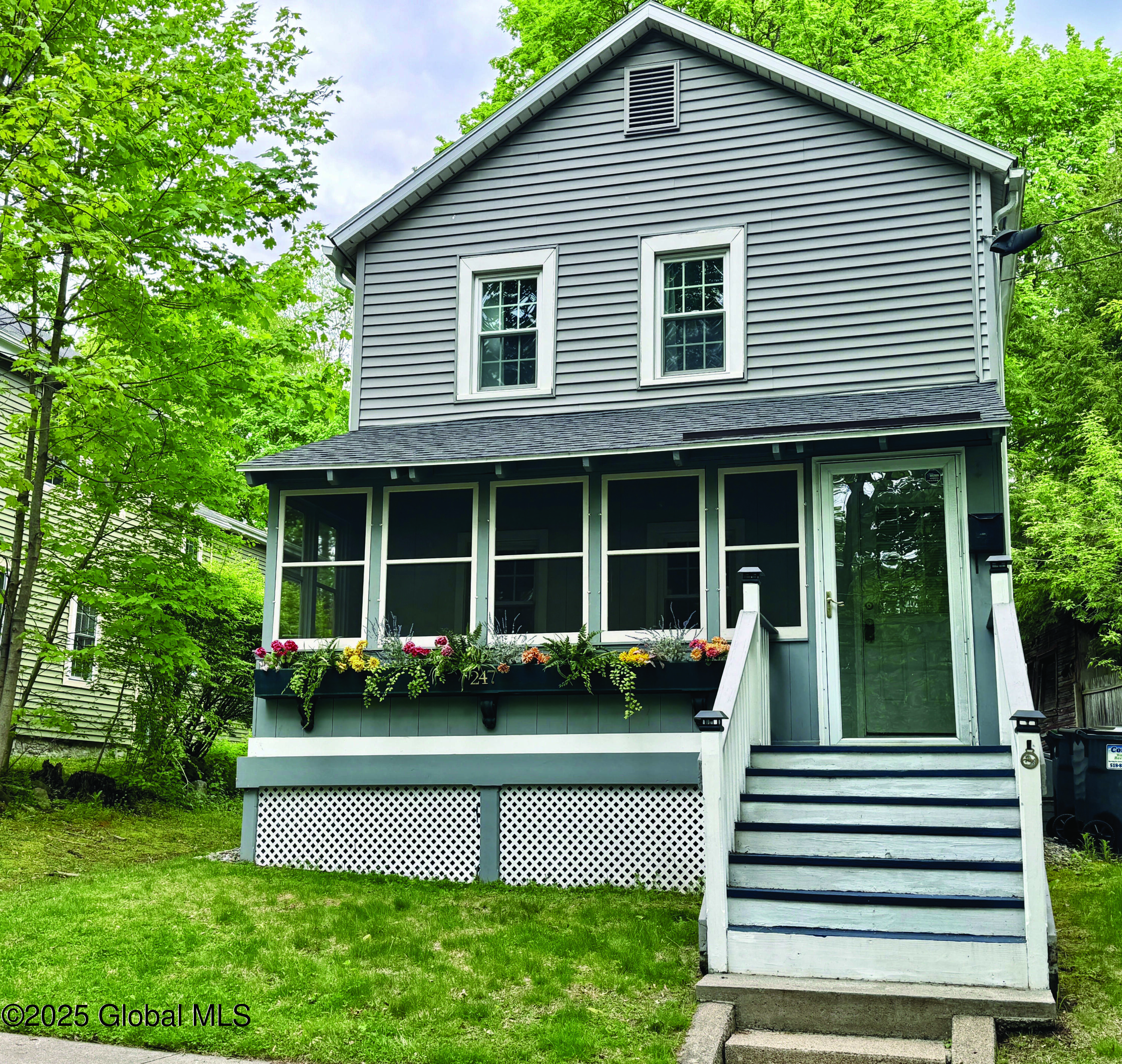 247 Maple Avenue, Saratoga Springs, New York image 1