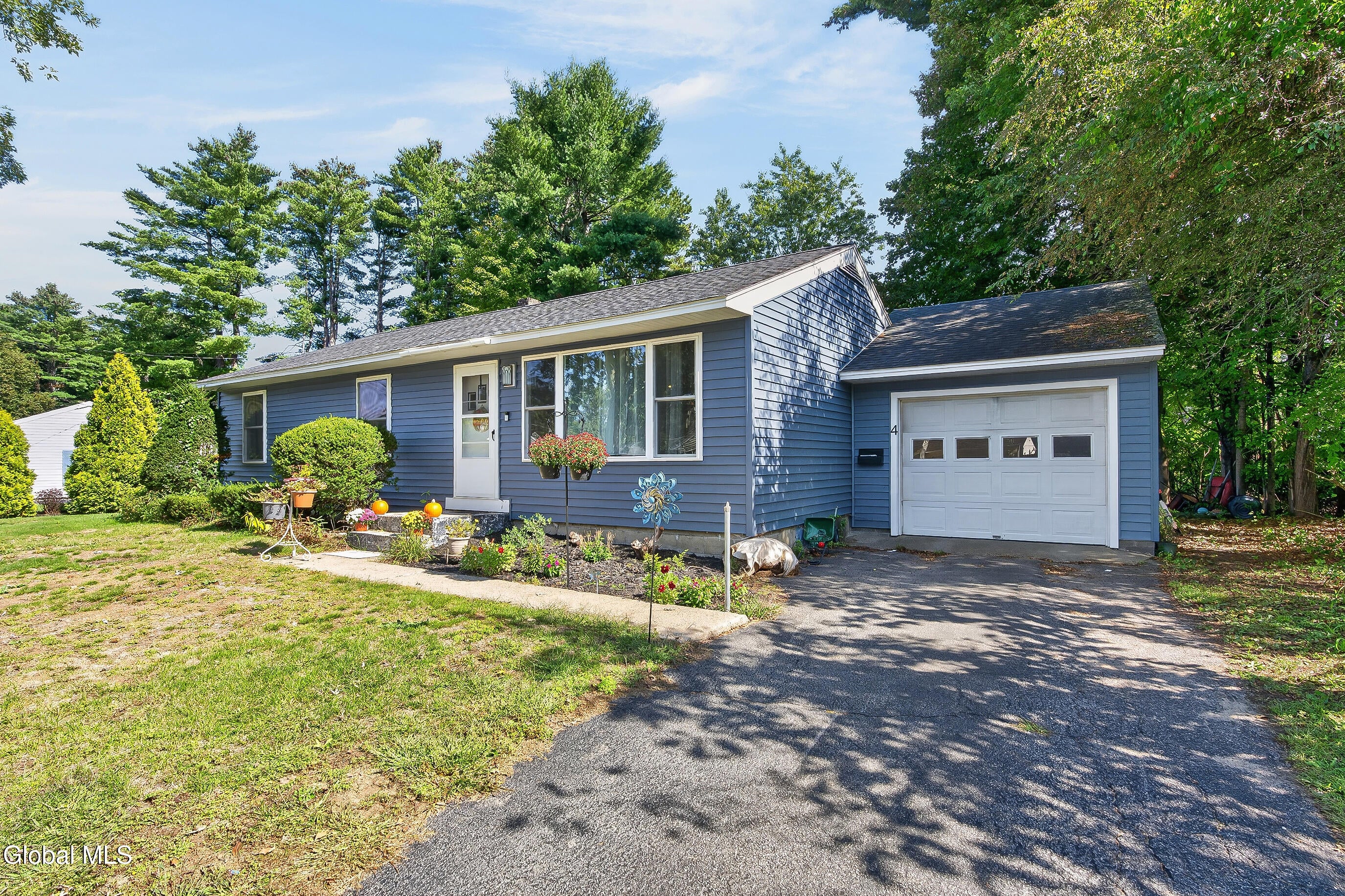 4 Reservoir Drive