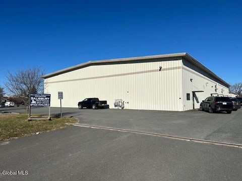 Photo of 35 Hamilton Lane #1, Glenmont, NY 12077 (MLS # 202530255)