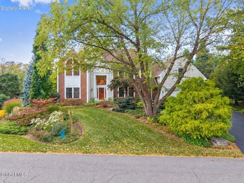 Photo of 29 Columbine Drive, Glenmont, NY 12077 (MLS # 202627768)