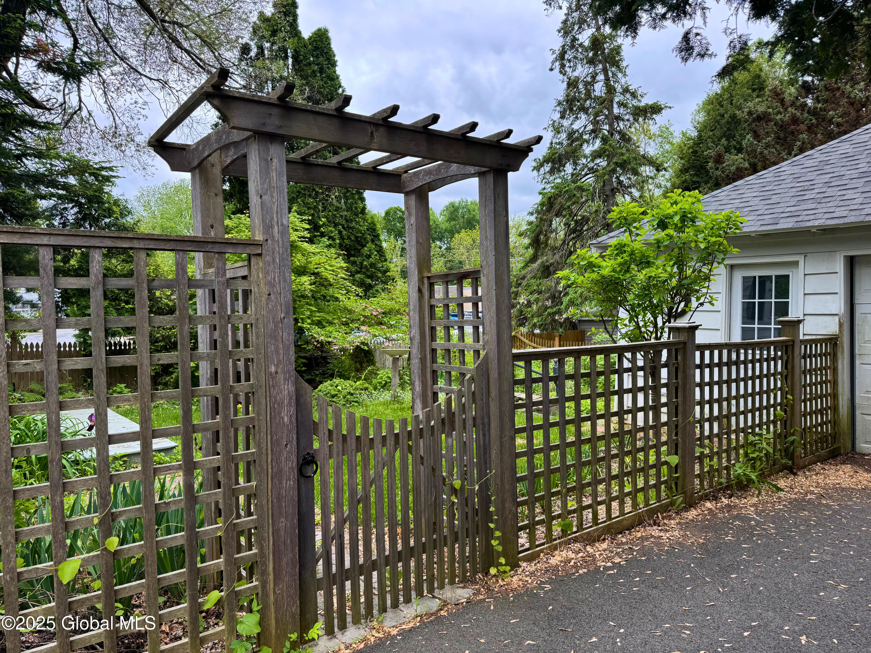 6 Rural Place, Delmar, New York image 22
