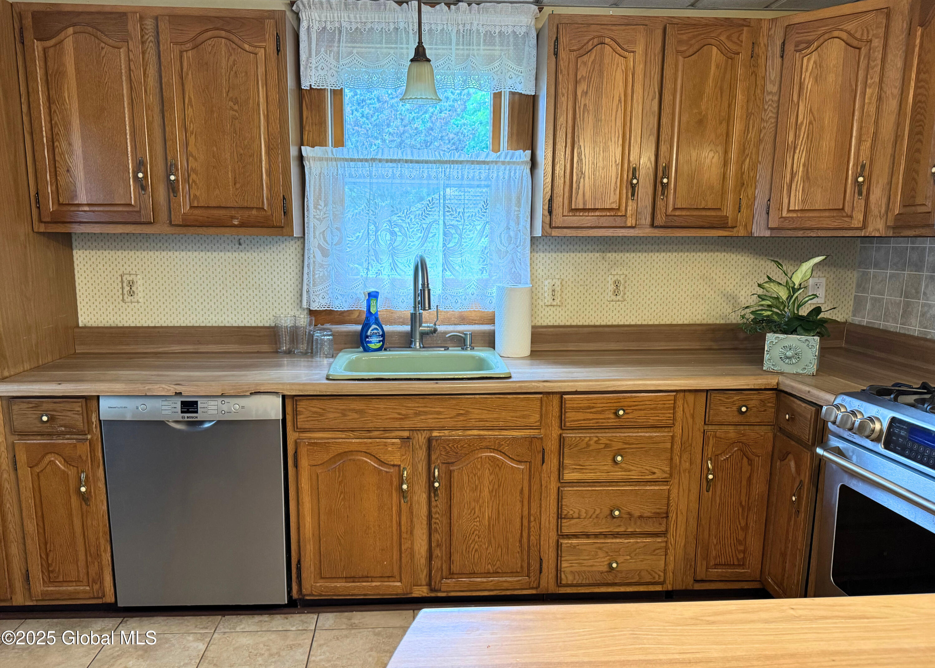 6 Rural Place, Delmar, New York image 12