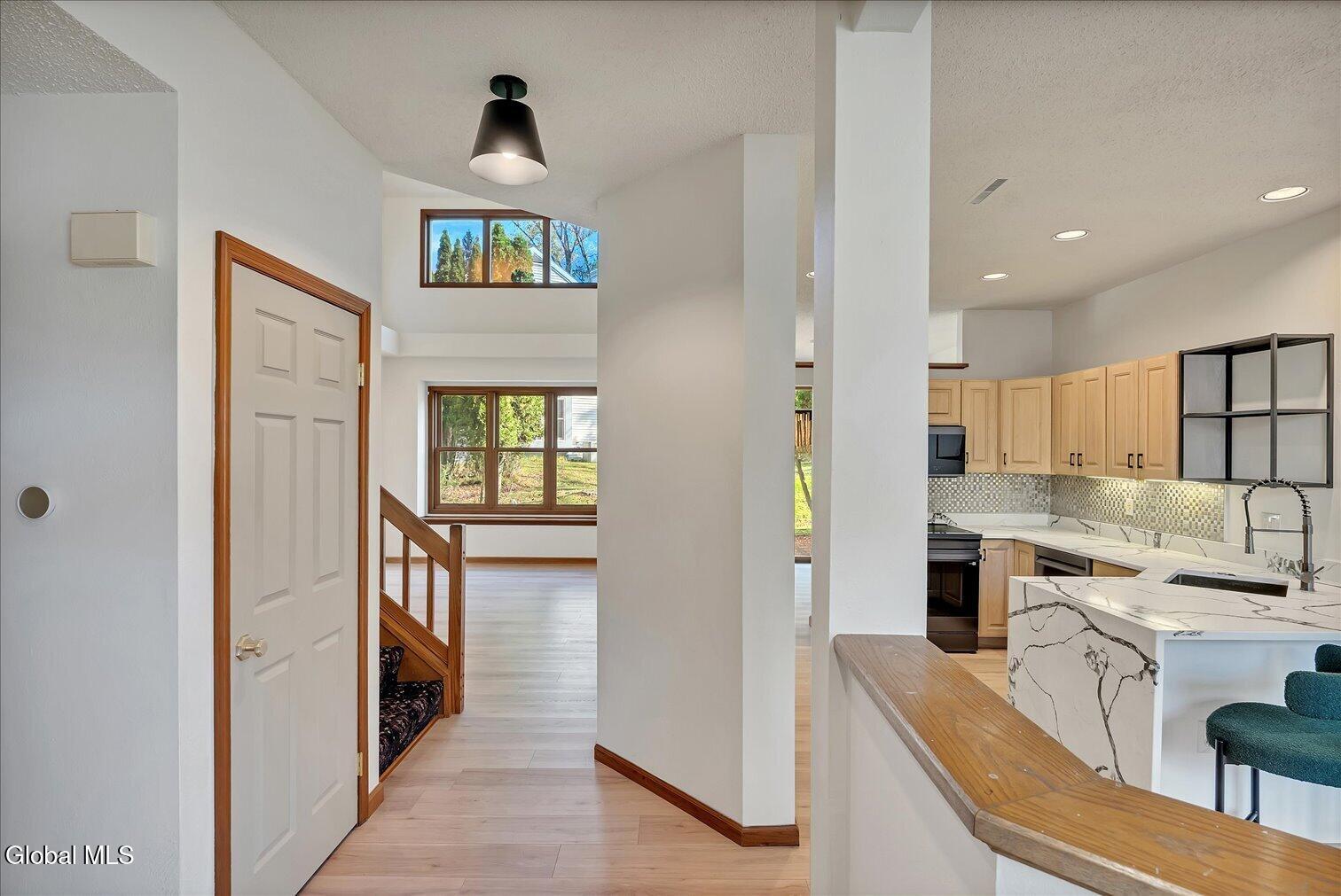 26 Malibu Hill