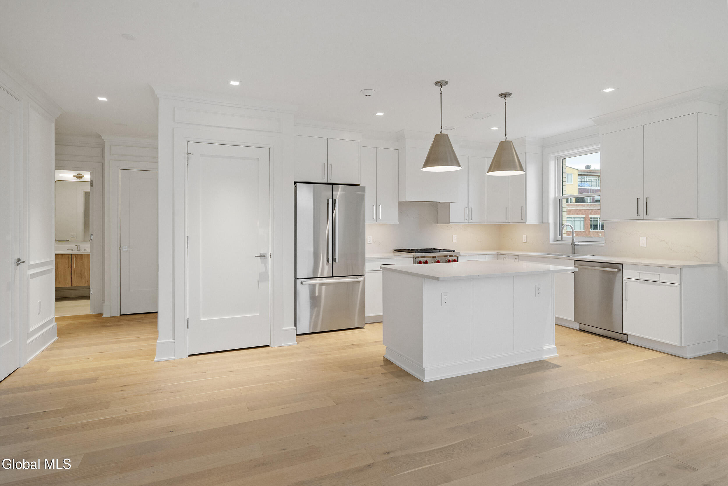 19 Washington Street 558 I