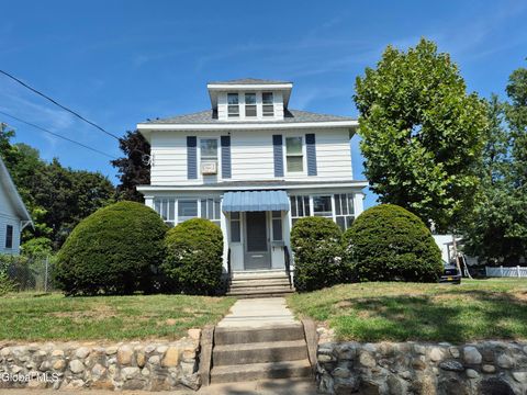 Photo of 3095 Albany Street, Schenectady, NY 12304 (MLS # 202527039)