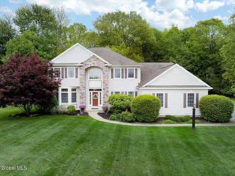 Homes For Sale - 11 Brookhaven Lane<br/> East Greenbush, NY 12061