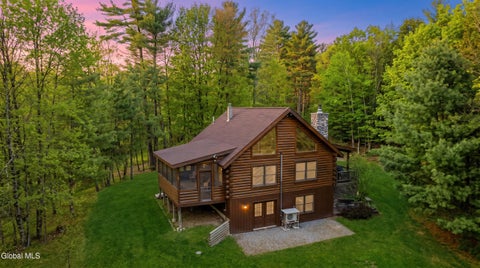 Homes For Sale - 14 Young Road<br/> Saratoga County, Middle Grove, NY 12850