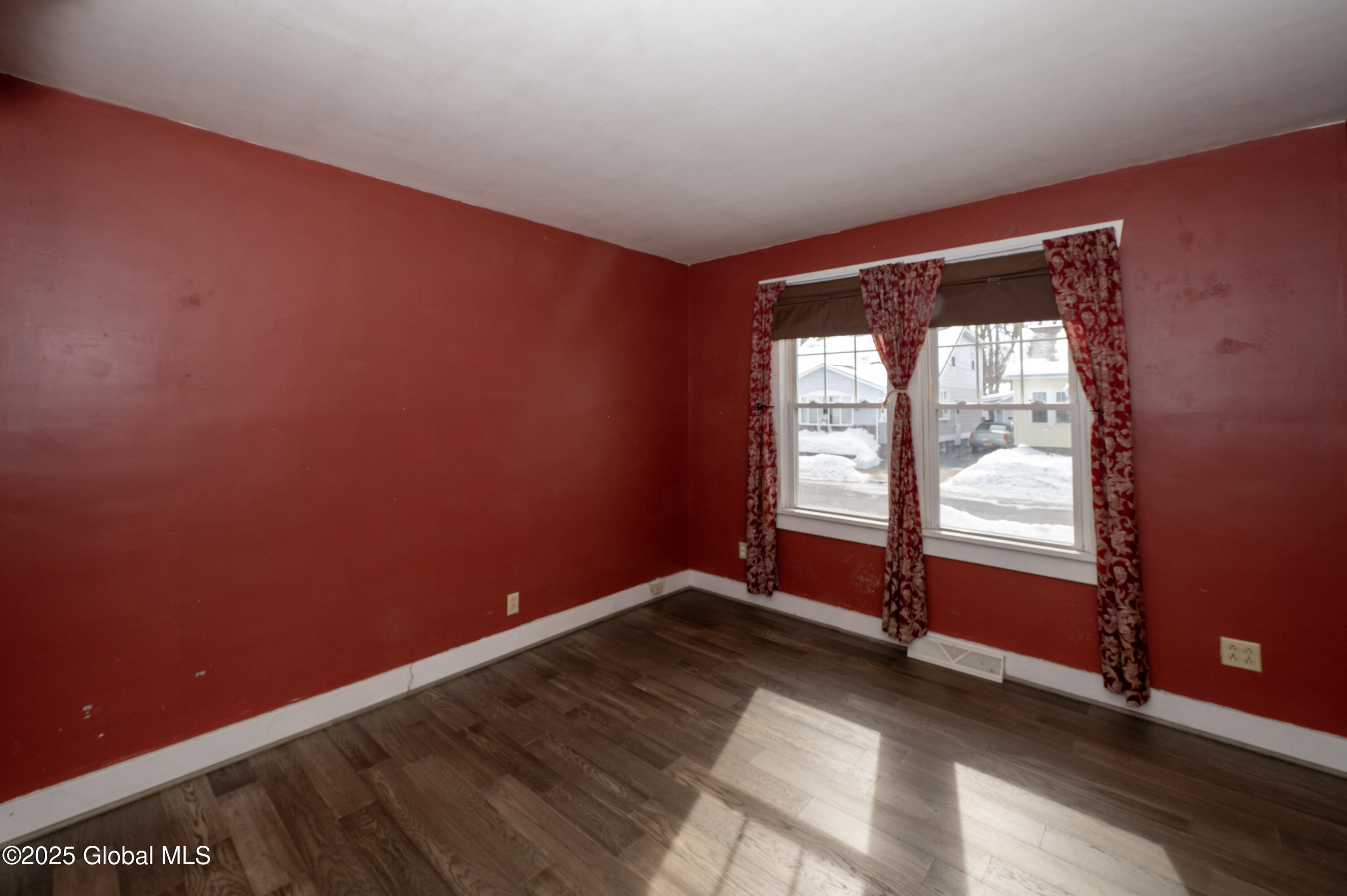 33 Pershing Drive, Scotia, New York image 6