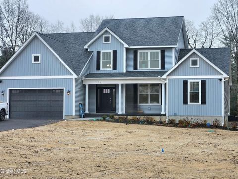 Photo of 14 Brookhaven Court, Saratoga Springs, NY 12866 (MLS # 202531189)