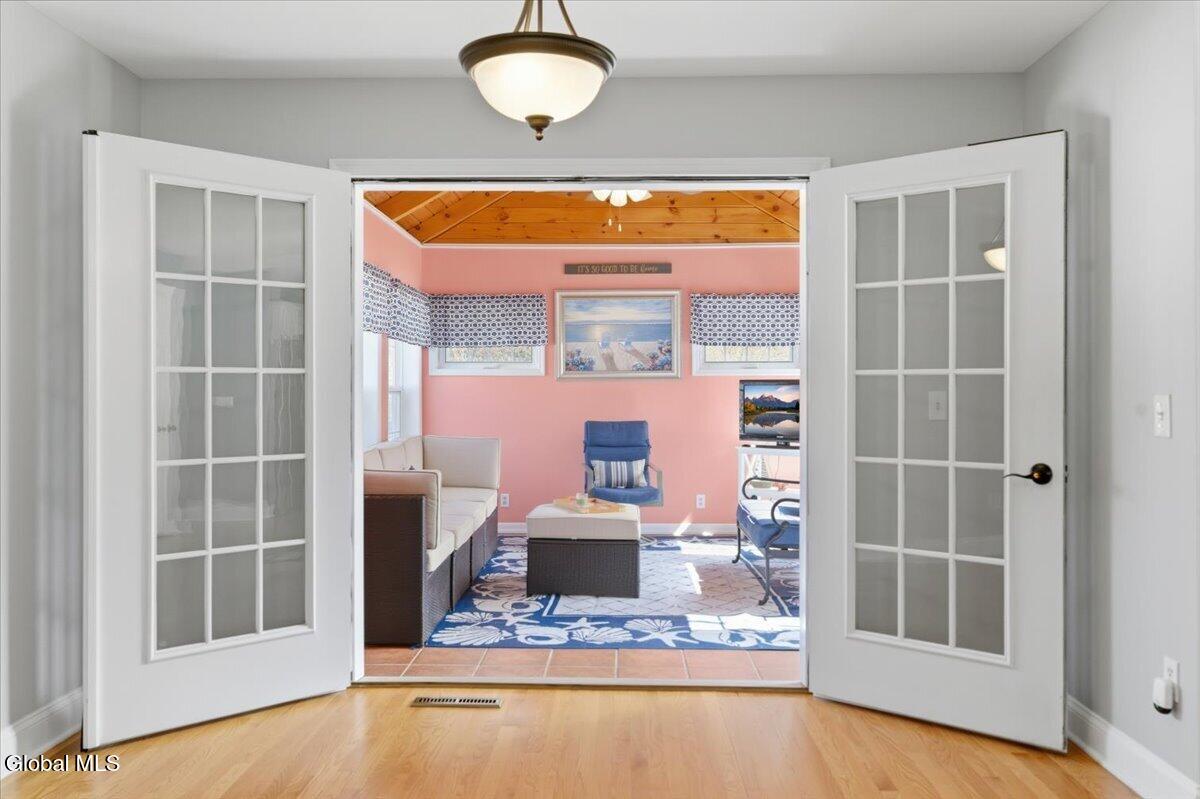 44 Whitney Road South