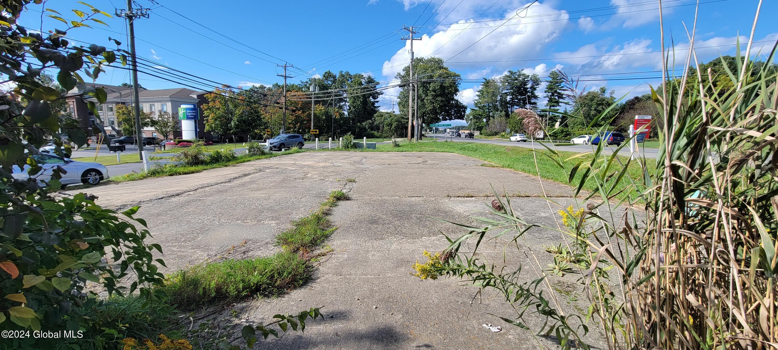 Us-9, Clifton Park, New York image 6