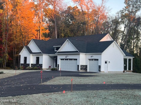 Photo of 82 Van Patten Drive, Clifton Park, NY 12065 (MLS # 202628465)