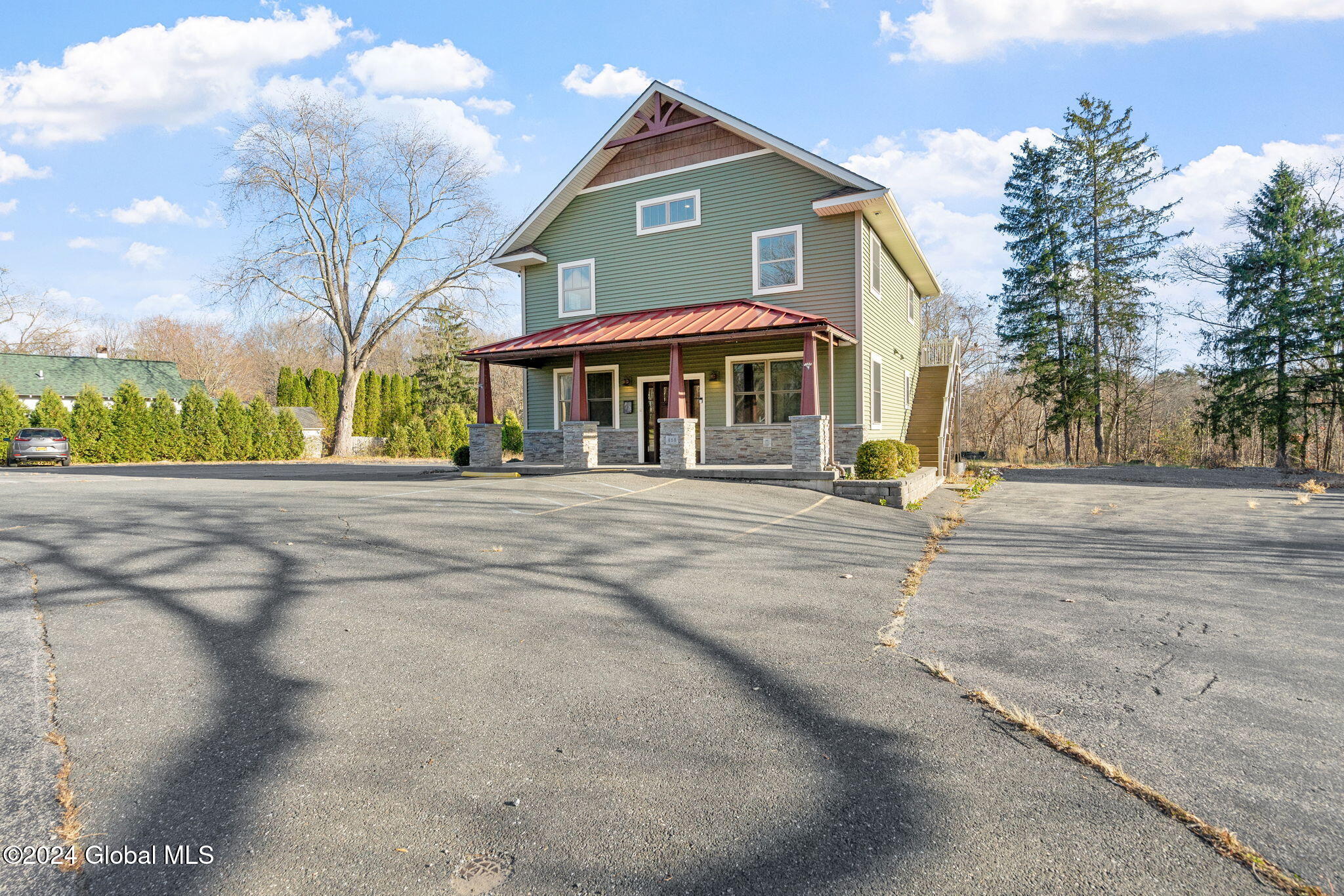 658 Saratoga Road, Schenectady, New York image 3