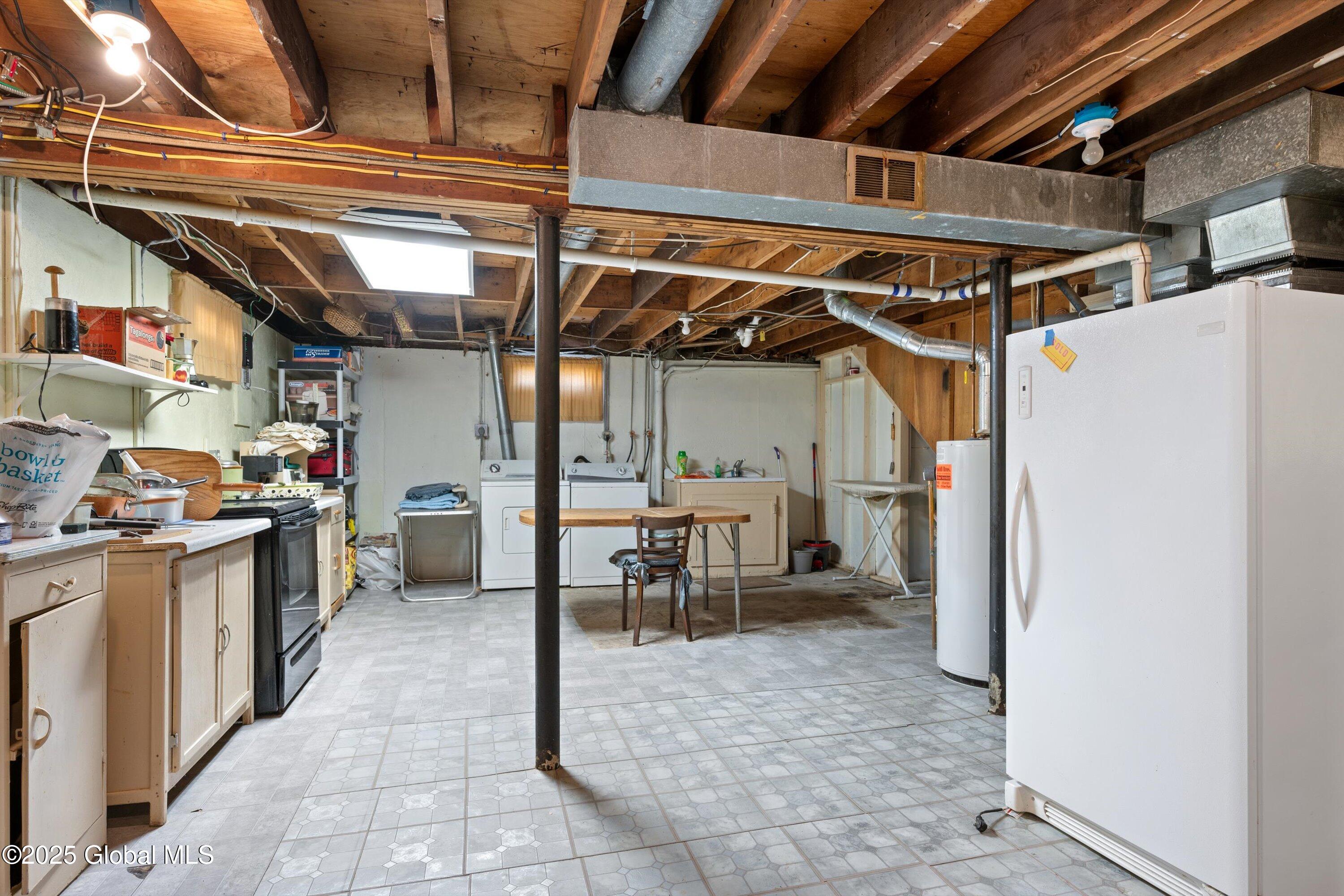 16 Linton Avenue, Colonie, New York image 33