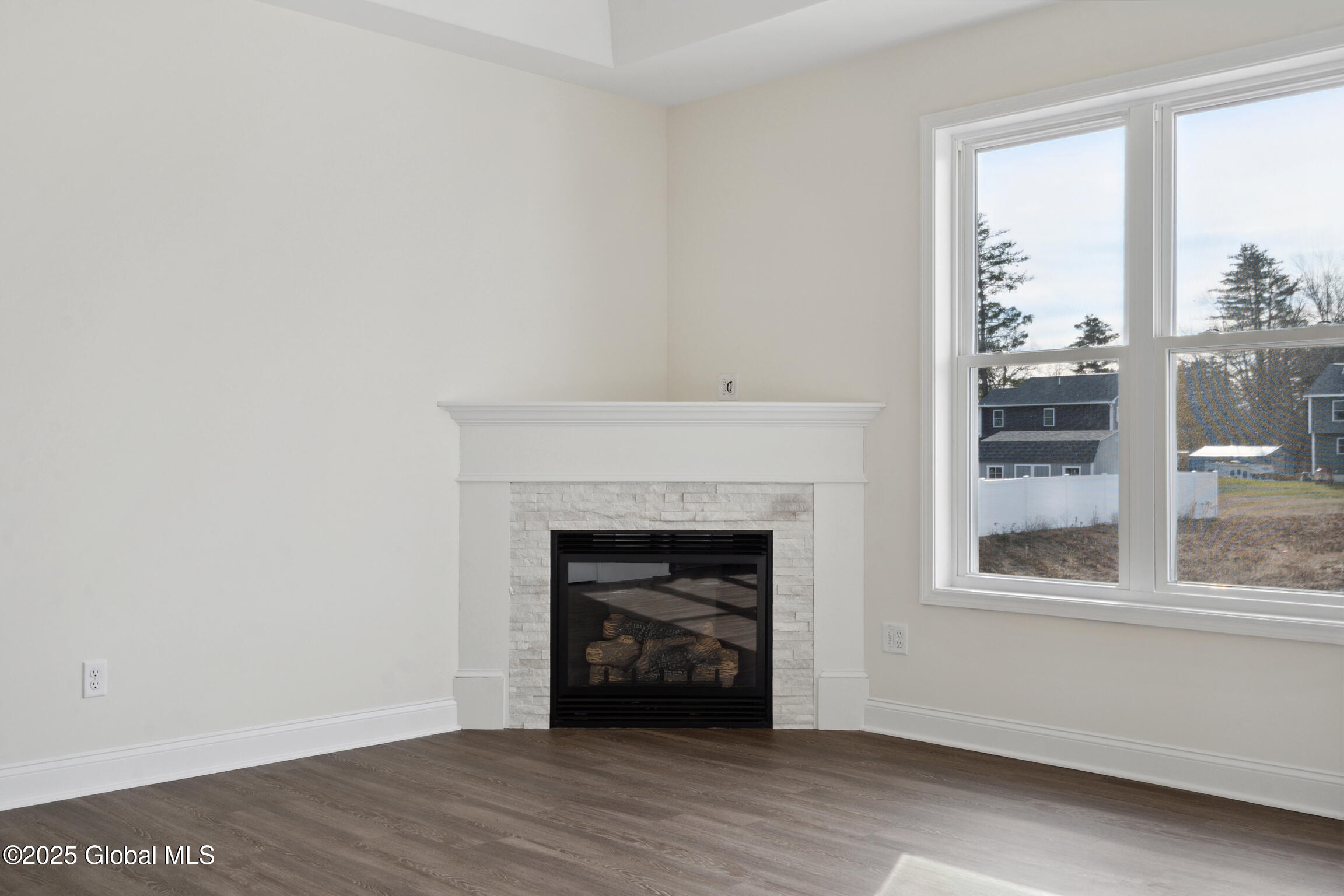 20 Eastpointe Drive, Saratoga Springs, New York image 7
