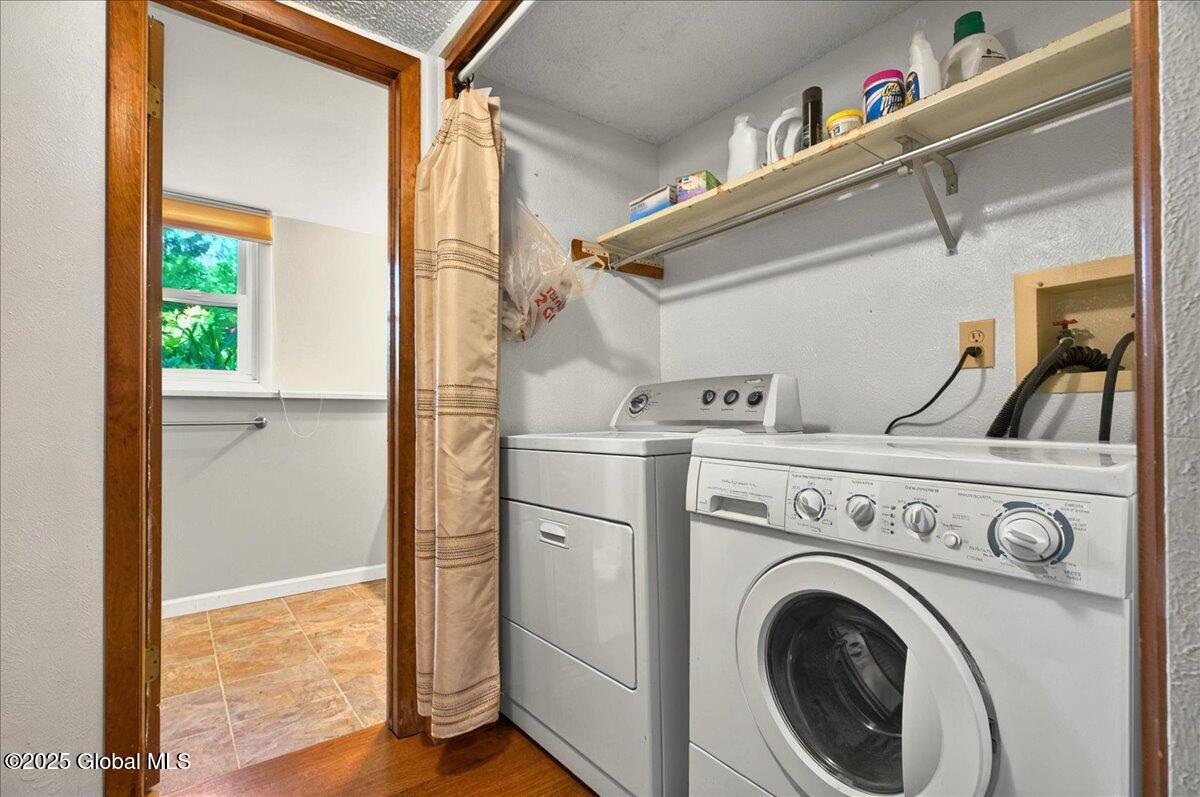 72 Algonquin Road, Clifton Park, New York image 30