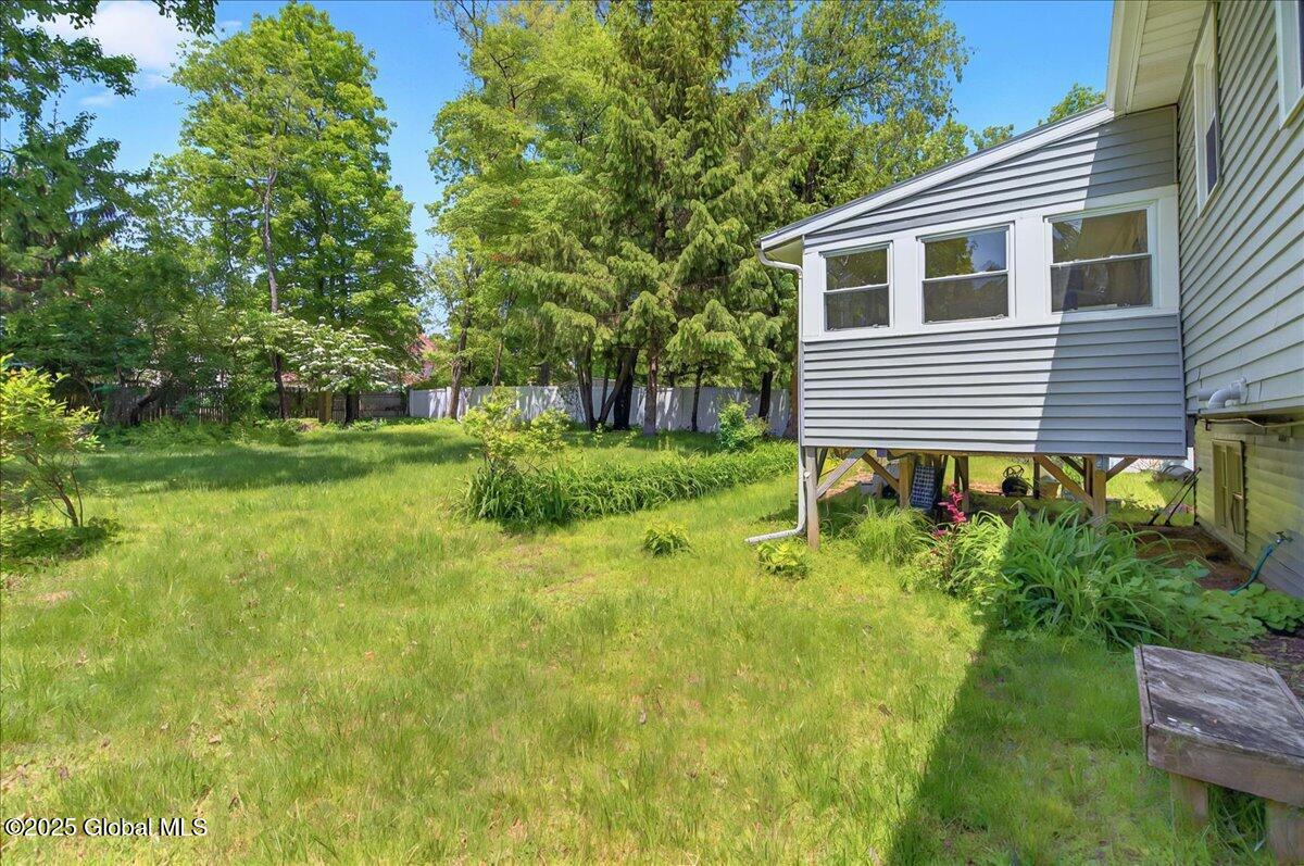 72 Algonquin Road, Clifton Park, New York image 31