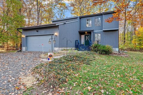 Photo of 272 Moe Road, Clifton Park, NY 12065 (MLS # 202528619) Photo of 272 Moe Road, Clifton Park, NY 12065 (MLS # 202528619)