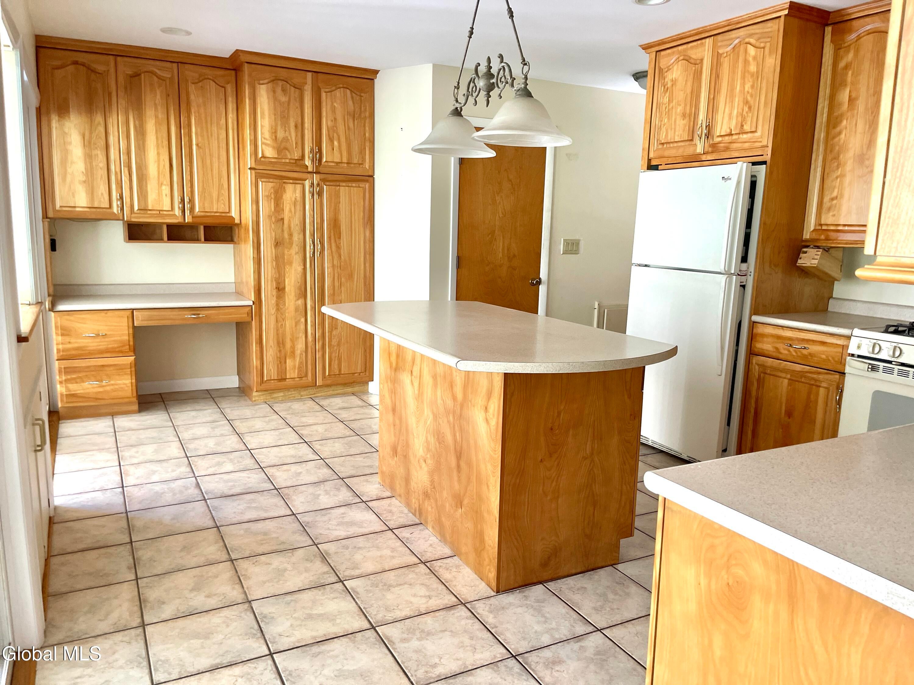 44 Meadowview Road