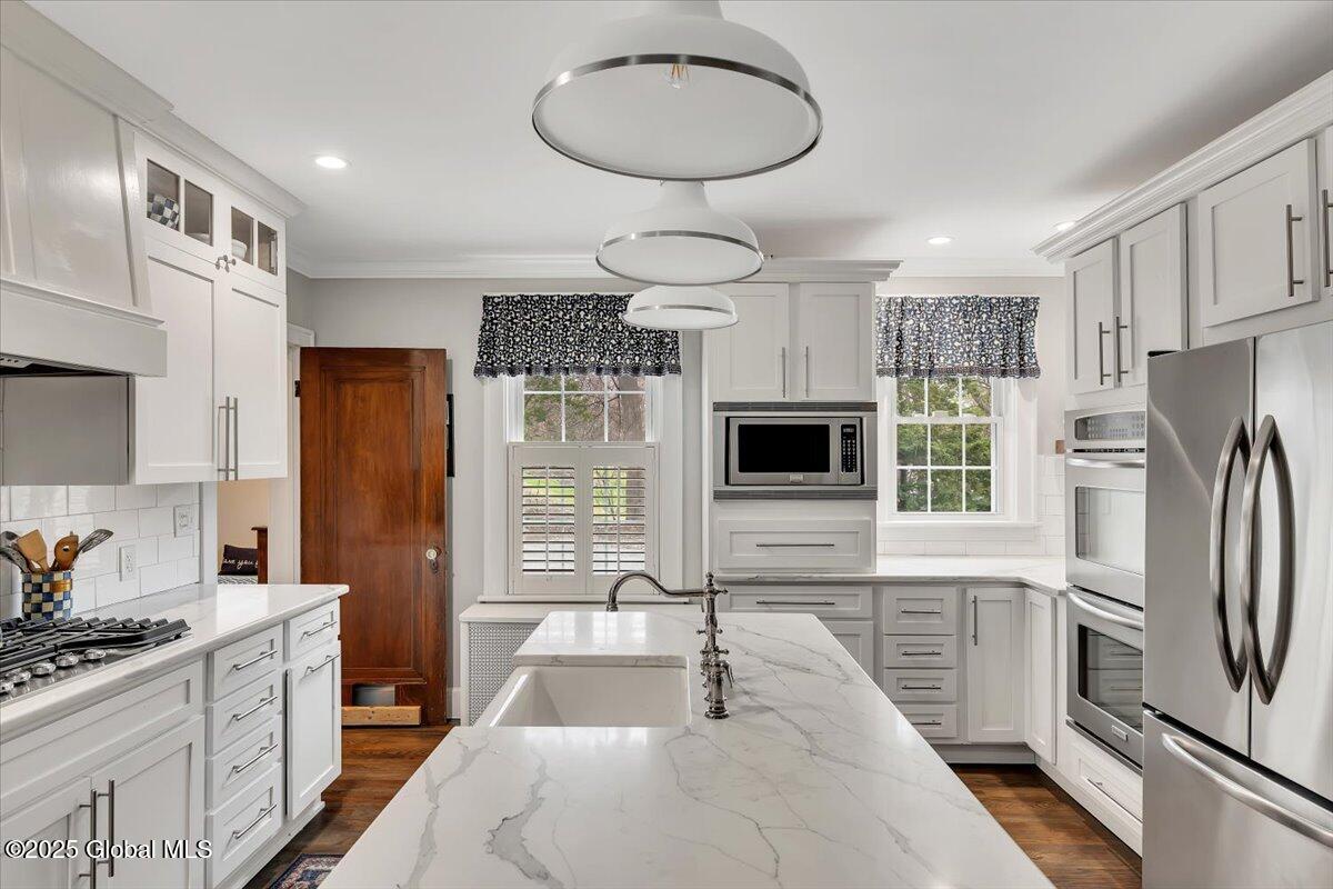 322 Loudon Road, Loudonville, New York image 26