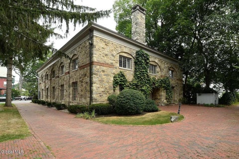 Condo For Sale - 14 Talford Place #UNIT 2<br/> Saratoga County, Saratoga Springs, NY 12866