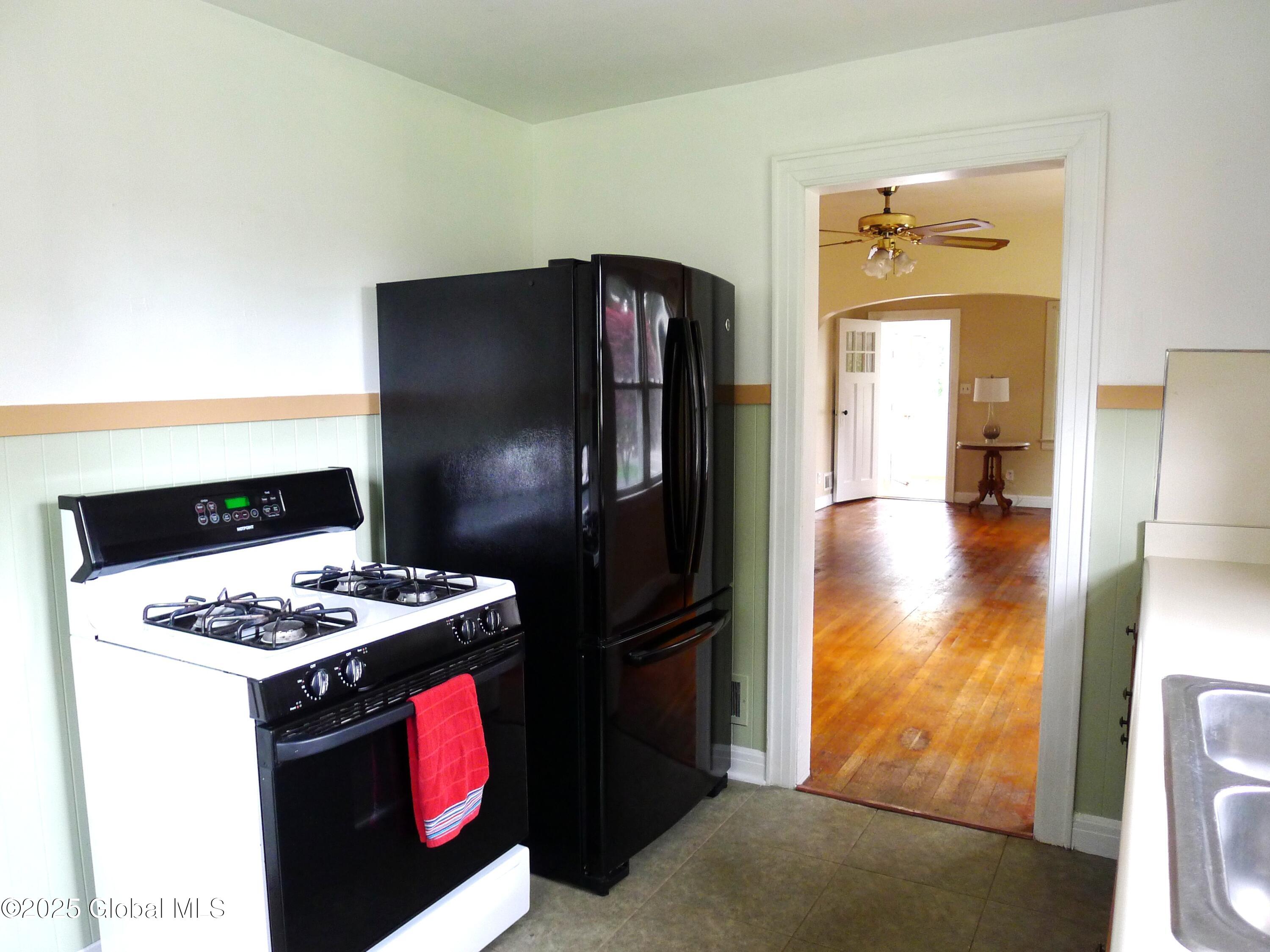 188 Exchange Street, Albany, New York image 22