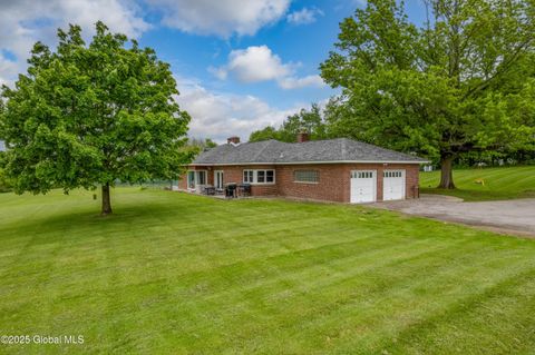 Homes For Sale - 730 Mckay Road<br/> Amsterdam, NY 12010