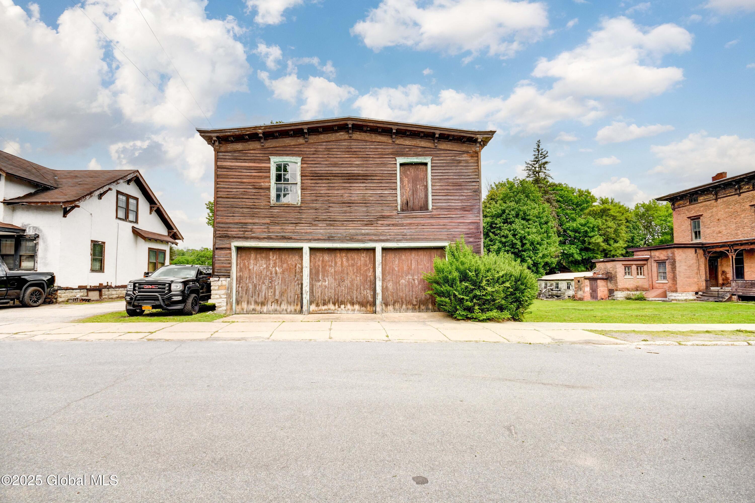 25 Willett Street, Fort Plain, New York image 11