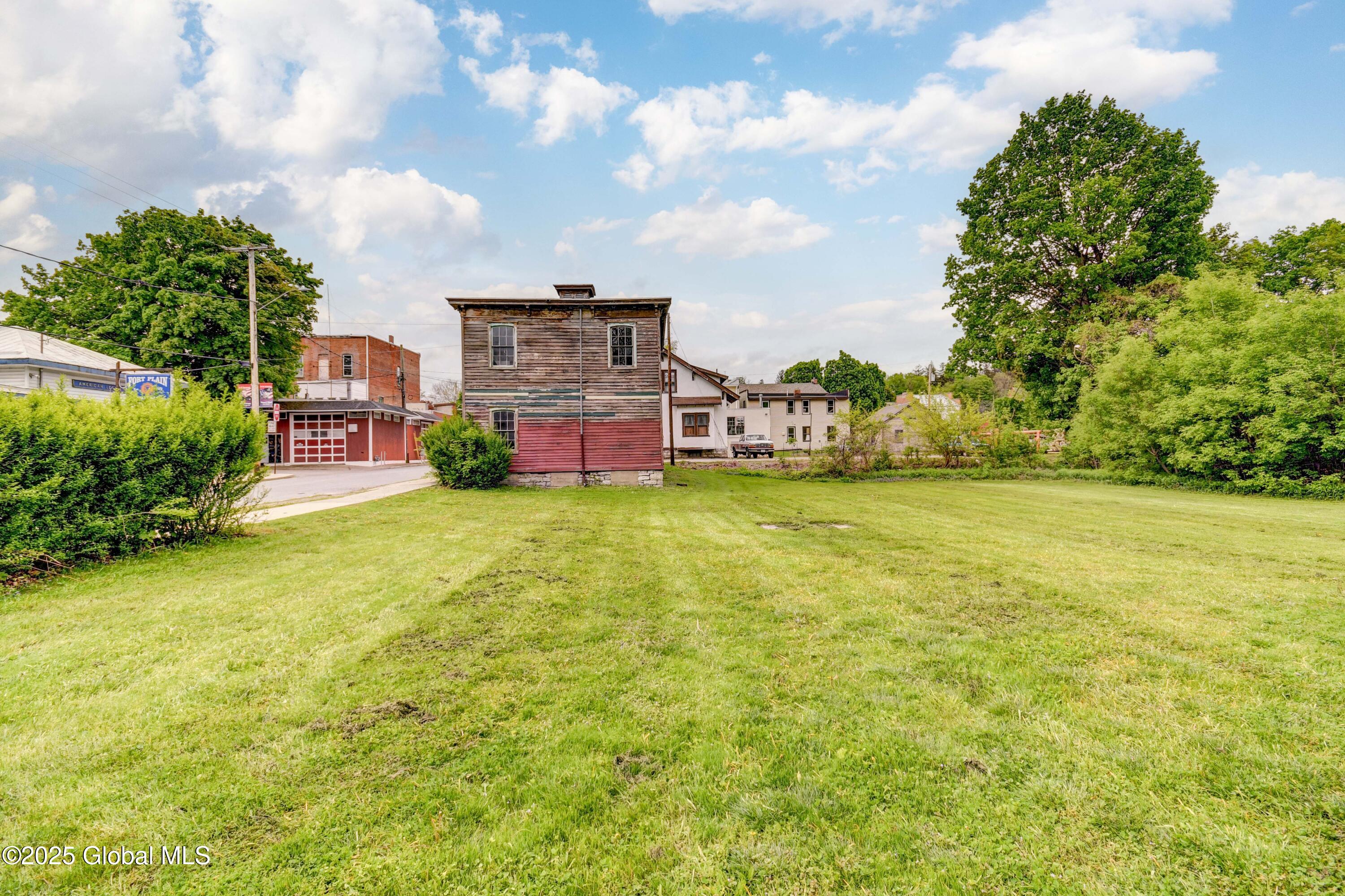 25 Willett Street, Fort Plain, New York image 9
