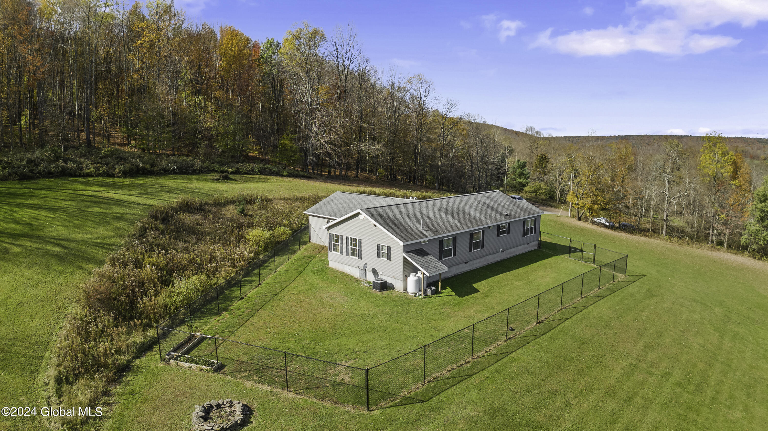 1040 Mckee Hill Road, East Meredith, New York image 2