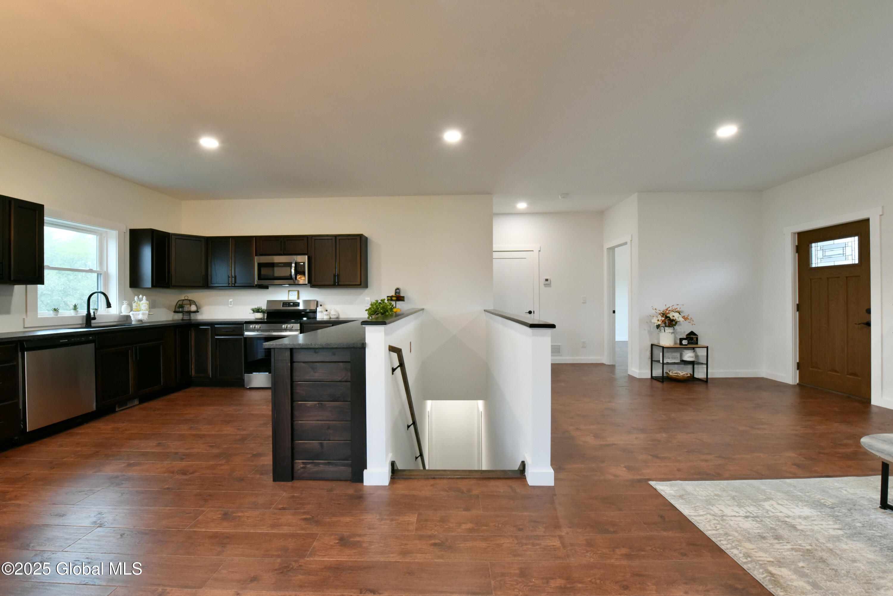 4567 Rt 9n, Corinth, New York image 37