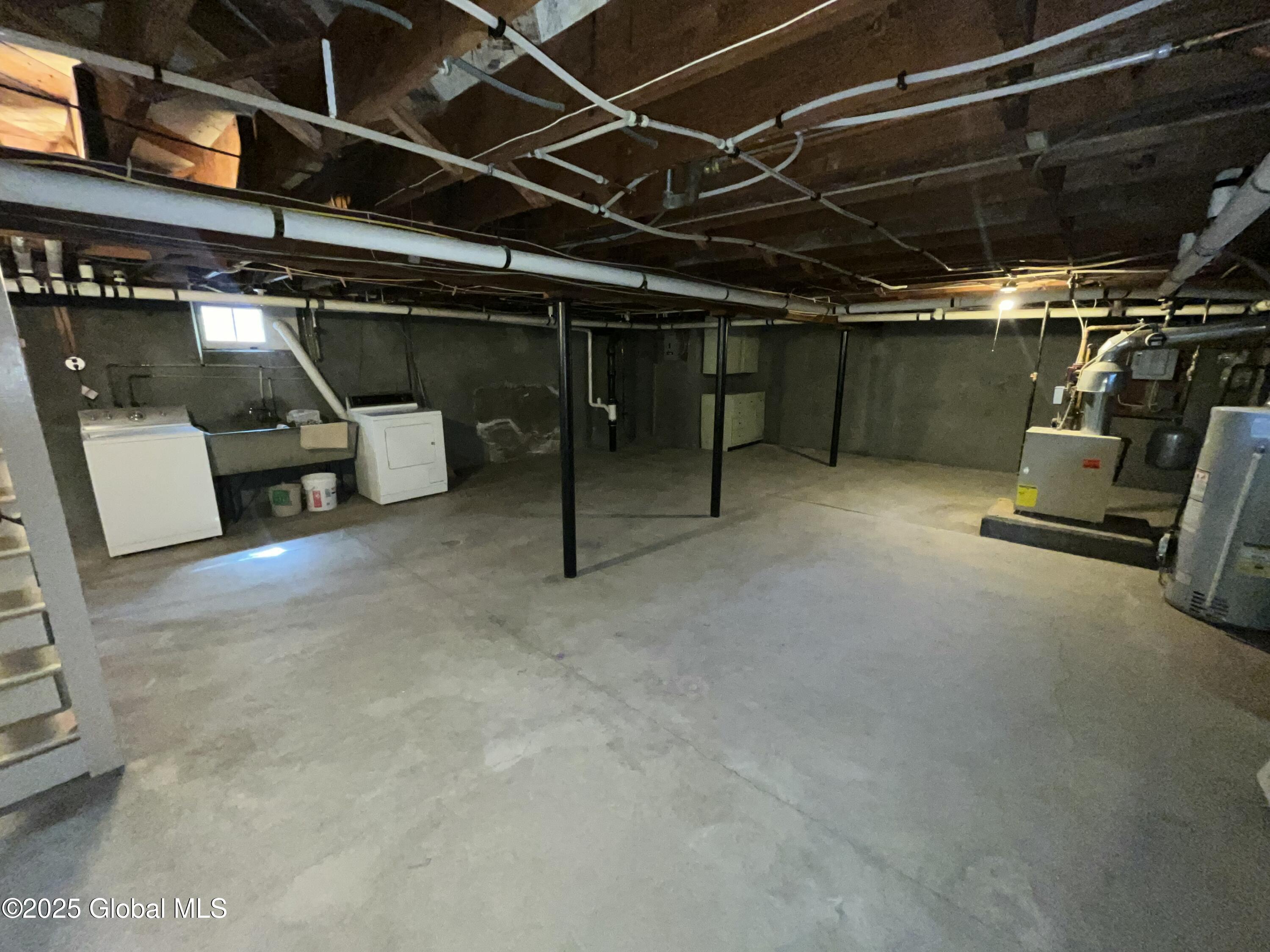 46 Valleyview Avenue, Troy, New York image 25