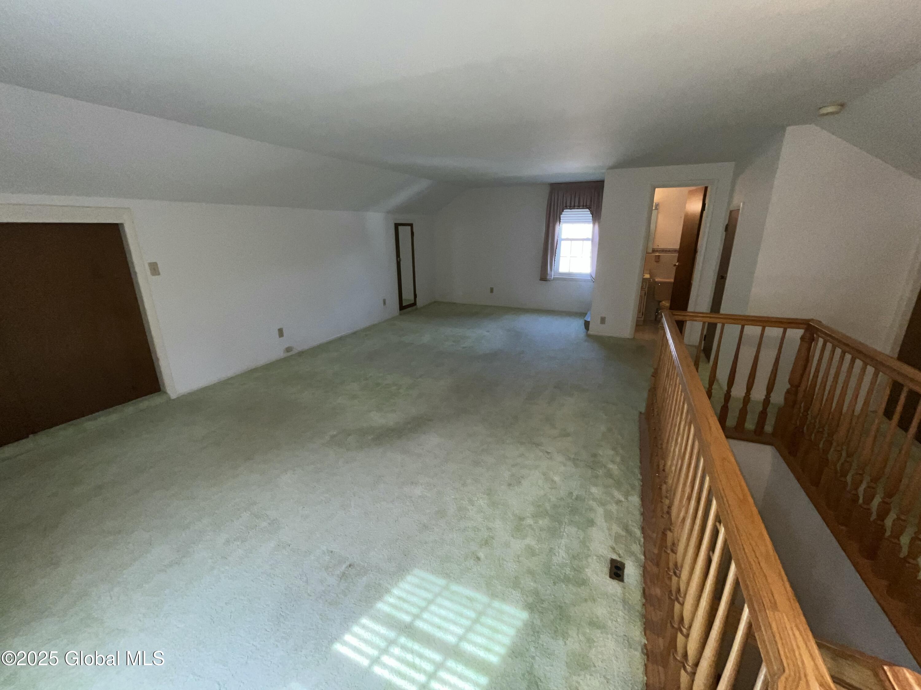 46 Valleyview Avenue, Troy, New York image 22