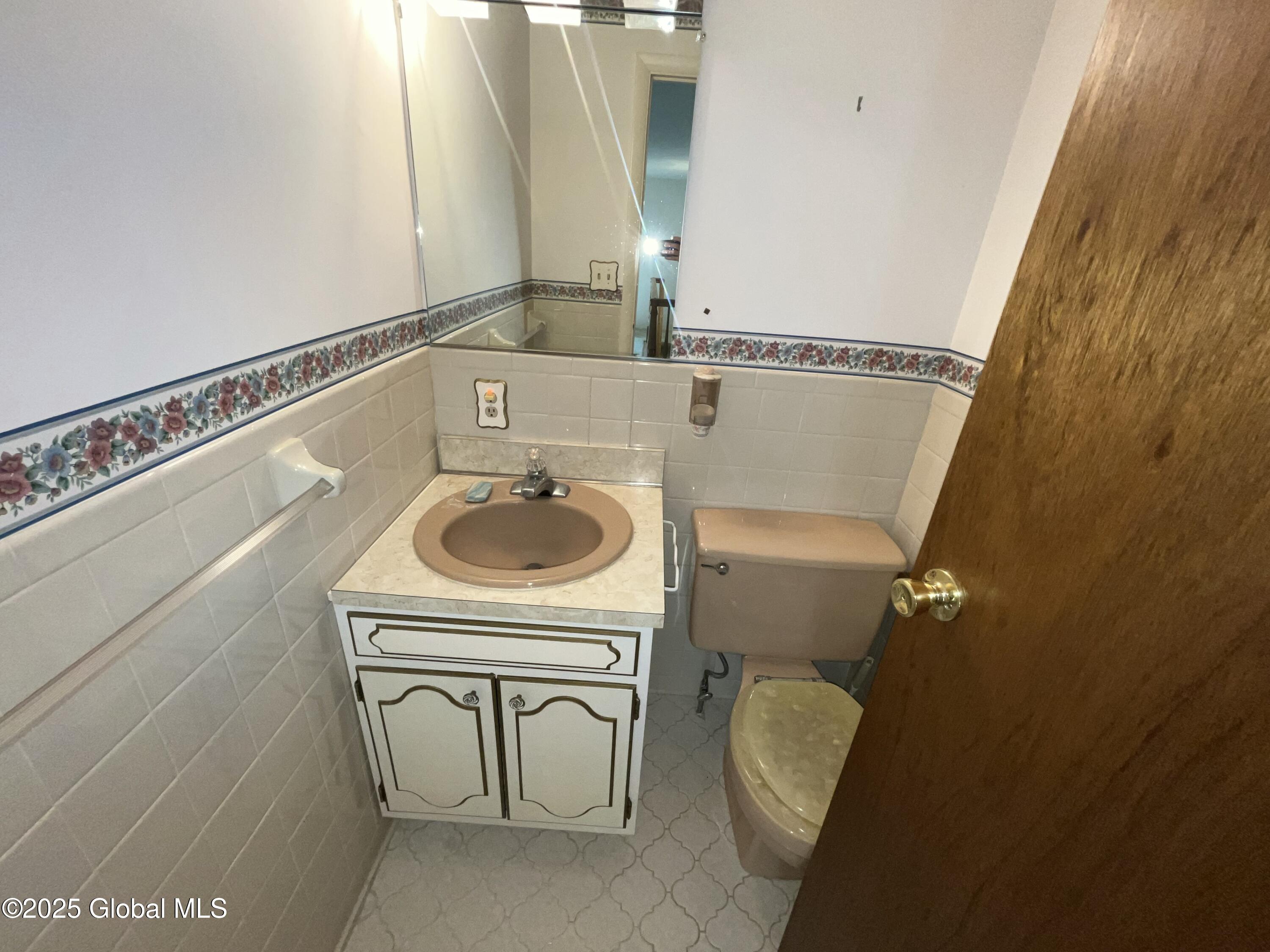 46 Valleyview Avenue, Troy, New York image 23