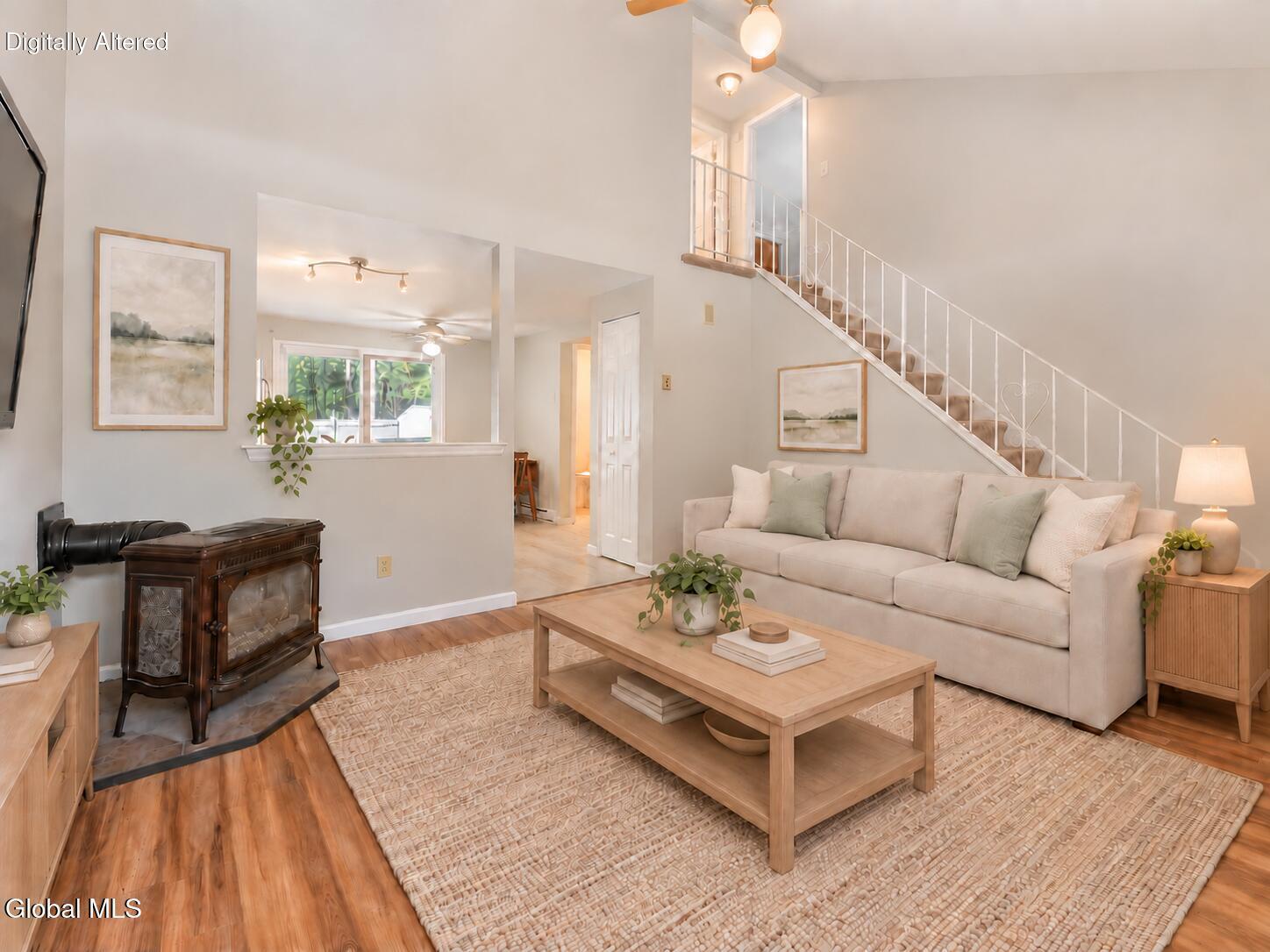 4 Wake Robin Road