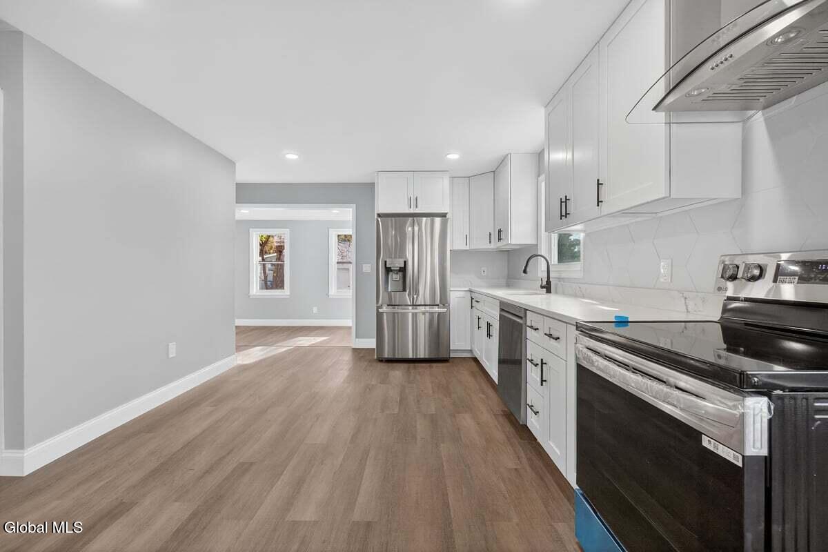 Rotterdam, New York 12306, United States, 3 Bedrooms Bedrooms, ,2 BathroomsBathrooms,Residential,Active,241377