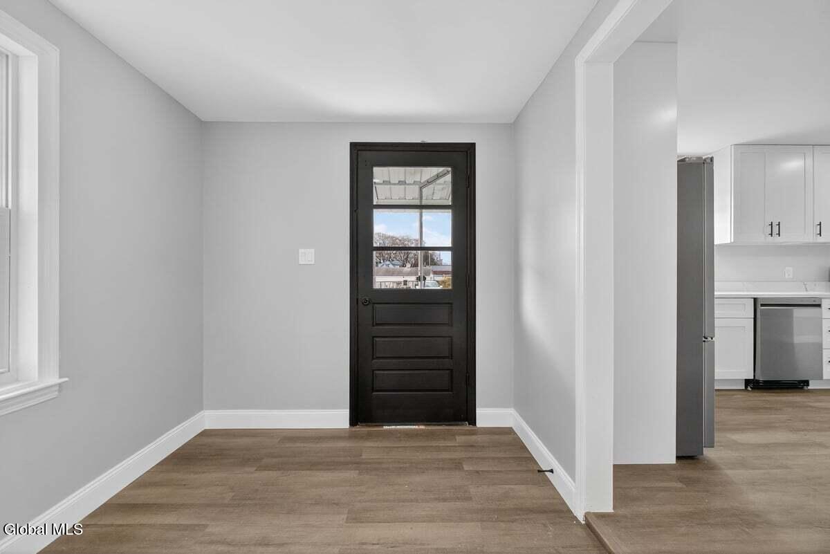 Rotterdam, New York 12306, United States, 3 Bedrooms Bedrooms, ,2 BathroomsBathrooms,Residential,Active,241377