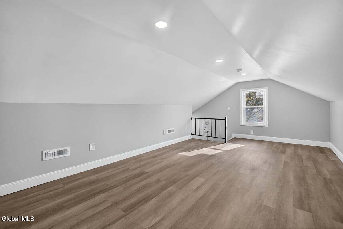 Rotterdam, New York 12306, United States, 3 Bedrooms Bedrooms, ,2 BathroomsBathrooms,Residential,Active,241377