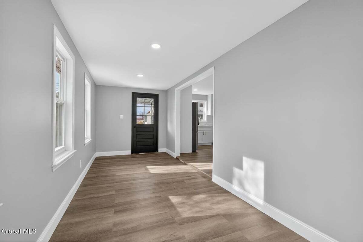 Rotterdam, New York 12306, United States, 3 Bedrooms Bedrooms, ,2 BathroomsBathrooms,Residential,Active,241377