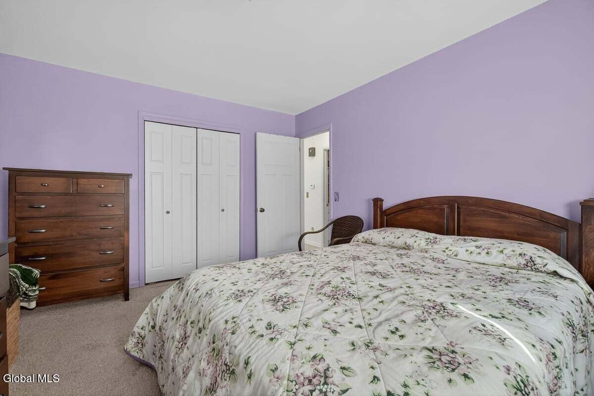 Schenectady, New York 12306, United States, 4 Bedrooms Bedrooms, ,2 BathroomsBathrooms,Residential,Active,241332