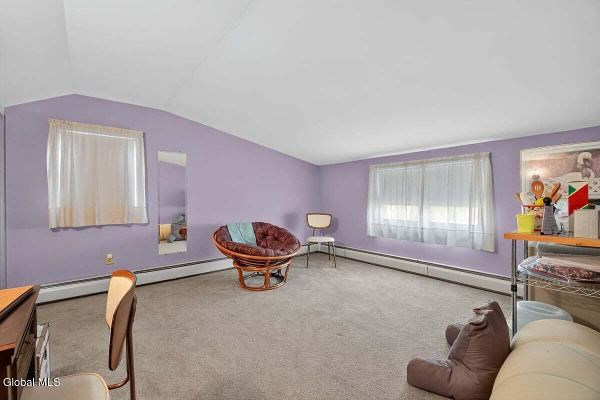 Schenectady, New York 12306, United States, 4 Bedrooms Bedrooms, ,2 BathroomsBathrooms,Residential,Active,241332