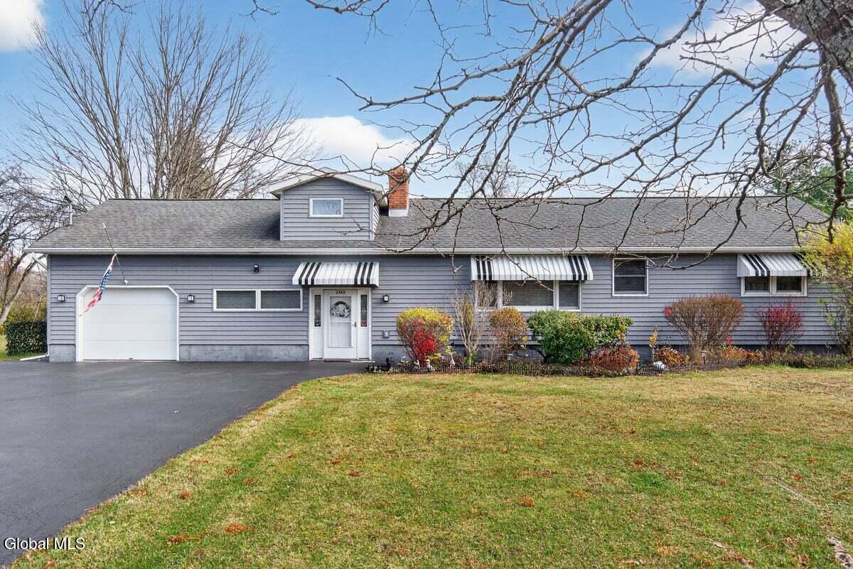 Schenectady, New York 12306, United States, 4 Bedrooms Bedrooms, ,2 BathroomsBathrooms,Residential,Active,241332