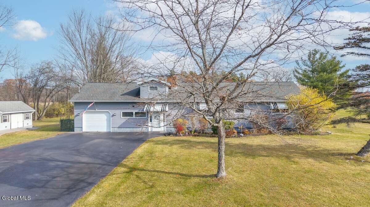 Schenectady, New York 12306, United States, 4 Bedrooms Bedrooms, ,2 BathroomsBathrooms,Residential,Active,241332